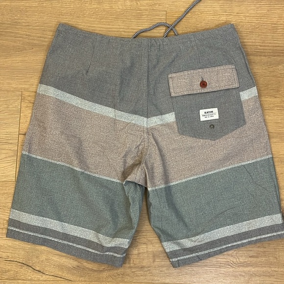 Katin | Men’s size 30 Board Shorts Sum 23 Custom Mache swim trunks suit - Picture 4 of 9